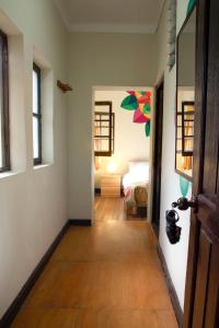 Ένα ή περισσότερα κρεβάτια σε δωμάτιο στο Bear Packer Hostel