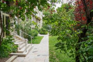 Luxury modern two bedroom duplex by Roland Garros