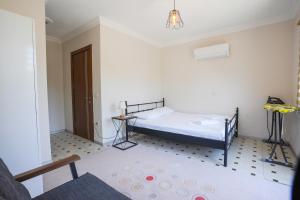 Легло или легла в стая в Villa w Pool and Balcony 3 min to Dalyan River