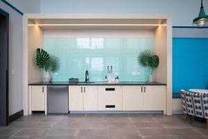 Gallery image of W Loop Studio w Gym Pool Coworking nr UIC CHI-438 in Chicago