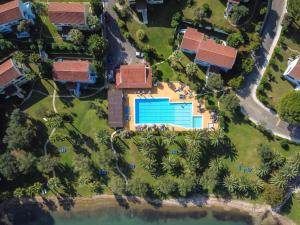 Bazén v ubytování Helion Resort nebo v jeho okolí