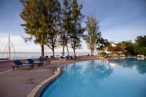 Swimming pool sa o malapit sa Eurasia Cha-Am Lagoon