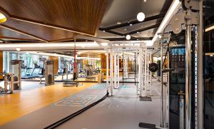 Fitness centrum a/nebo fitness zařízení v ubytování Good View Hotel Tangxia - 15 mins drive from Dongguan South Railway Station