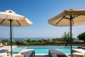 Πισίνα στο ή κοντά στο Skianos Villa +44 φωτογραφίες