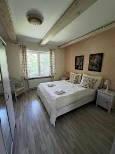 Zdjęcie z galerii obiektu Apartmánový dom Harmónia w mieście Modra