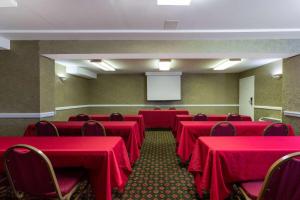 Konferenční prostory v ubytování Ramada by Wyndham Altamonte Springs Near I-4