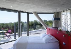 Postel nebo postele na pokoji v ubytování Leivatho Hotel + 37 fotografií