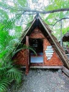 Galeriebild der Unterkunft Archery-Asia Nipa Huts Moalboal in Moalboal