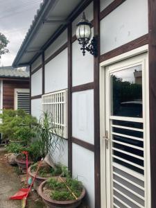 豐原的住宿－夏綠房，植物屋的前门