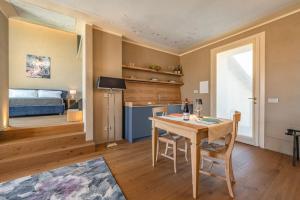Kuchyň nebo kuchyňský kout v ubytování Monvì Wine Relais