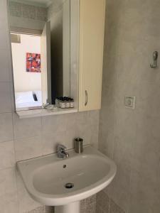Kúpeľňa v ubytovaní Ageranos seaview house