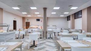 Un restaurante o sitio para comer en Checkin Madrid Móstoles