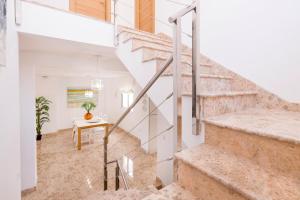 말라가에 위치한 Exlusivo Chalet Benagalbón에서 갤러리에 업로드한 사진 사진 12개 이상