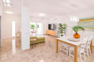 Exlusivo Chalet Benagalbón TV 또는 엔터테인먼트 센터