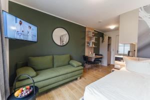 TV a/nebo společenská místnost v ubytování Hotel Bloemfontein