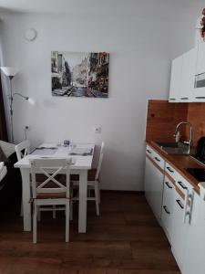 Dapur atau dapur kecil di Green Ravine +25 gambar