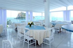 Restaurace v ubytování Hotel La Ninfea
