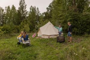 Hosté ubytování Niiduveere glämping