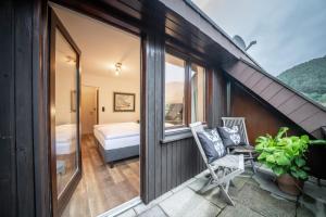 Nespecifikovaný výhled na hory nebo výhled na hory při pohledu z hotelu