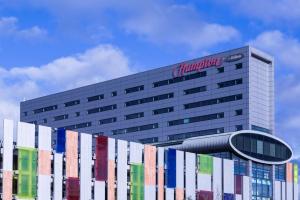 O edifício em que o hotel se localiza
