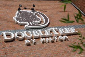 Certifikát, hodnocení, plakát nebo jiný dokument vystavený v ubytování DoubleTree by Hilton York