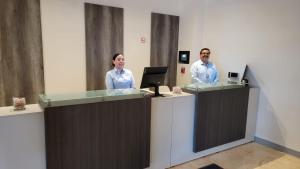 Hosté ubytování Hotel Mesaluna Short & Long Stay + 37 fotografií