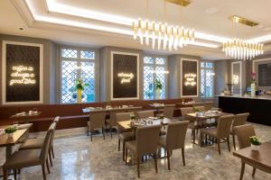 Restaurace v ubytování Aleph Rome Hotel, Curio Collection By Hilton