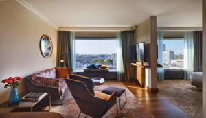 Posezení v ubytování Hilton Frankfurt City Centre