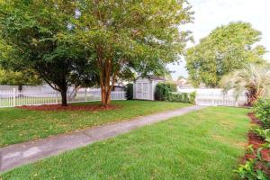 Gallery image of Calypso Cottage in Bluffton