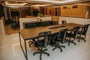 Οι επιχειρηματικές εγκαταστάσεις ή/και οι αίθουσες συνεδριάσεων στο Aconchegante Flat na Beira Mar do Cabo Branco +27 φωτογραφίες