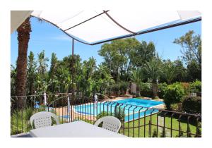 A piscina localizada em The Green Seaside ou nos arredores