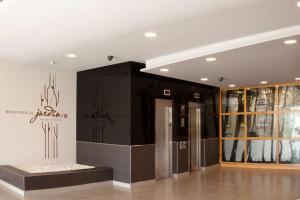 Lobby alebo recepcia v ubytovaní Hilton Garden Inn Málaga + 28 fotografií