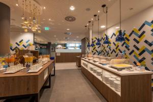 Eten bij of ergens in de buurt van het hotel

