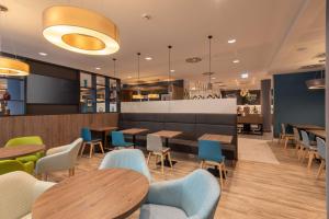 Een zitgedeelte bij Hampton by Hilton Düsseldorf City Centre