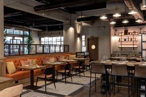 Posedenie v ubytovaní DoubleTree By Hilton Rome Monti
