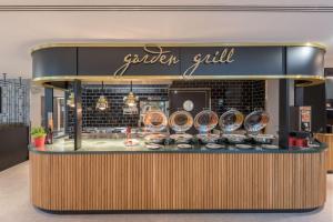 Foto da galeria de Hilton Garden Inn Frankfurt City Centre em Frankfurt
