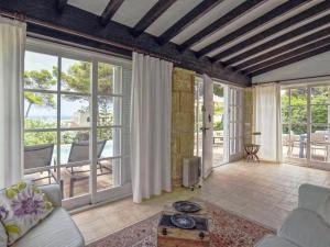 Balkón nebo terasa v ubytování Villa in Cala Ratjada with Sea Views and Pool