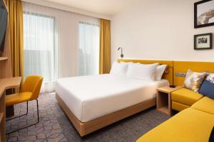 Hampton by Hilton Łódź City Center客房内的一张或多张床位
