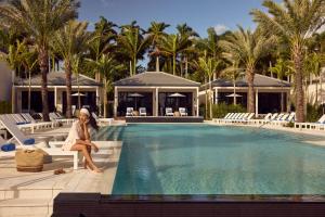 Hồ bơi trong/gần Yacht Club at The Boca Raton Adults-only