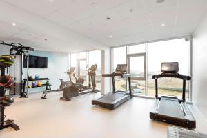 Hilton Garden Inn Faroe Islands 피트니스 센터 또는 시설
