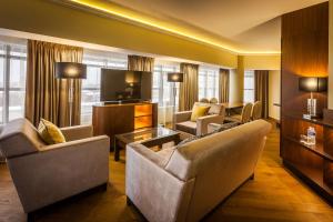 Гостиная зона в DoubleTree by Hilton Hotel Tyumen