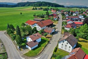 Pohľad z vtáčej perspektívy na ubytovanie FeWo Chris, nähe Center Parcs Leutkirch im Allgäu