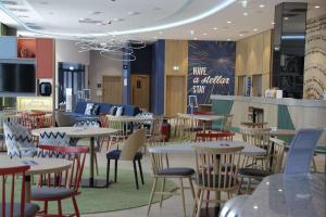 Restauracja lub miejsce do jedzenia w obiekcie Hampton By Hilton Olsztyn