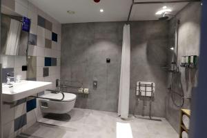 Łazienka w obiekcie Hampton By Hilton Olsztyn
