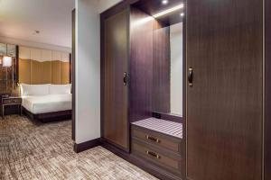 Postel nebo postele na pokoji v ubytování Hilton Podgorica Crna Gora