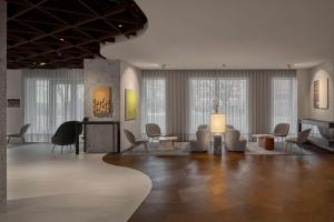 Iceland Parliament Hotel, Curio Collection By Hilton的休息区