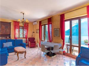 Фотография из галереи Varenna Wonders, Villa with pool for 14 guests в городе Перледо
