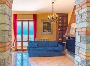 Фотография из галереи Varenna Wonders, Villa with pool for 14 guests в городе Перледо