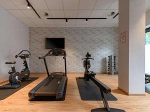Fitness centrum a/nebo fitness zařízení v ubytování ibis Styles Magdeburg