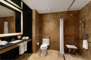 Baðherbergi á Hilton Lima Miraflores